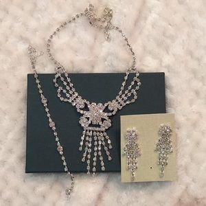 Diamond neckless, earring and bracelet set